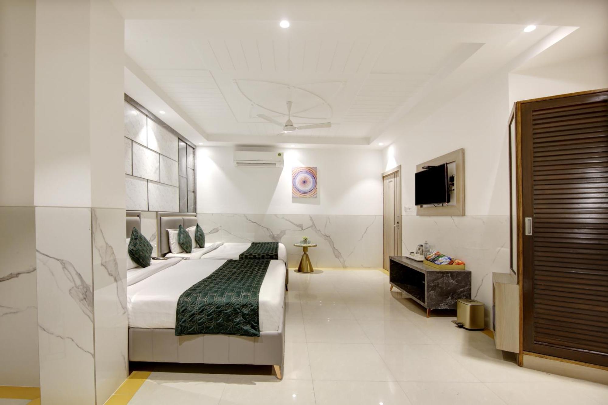 Hotel Delhi 37 By Star Group Near Delhi Airport Νέο Δελχί Εξωτερικό φωτογραφία