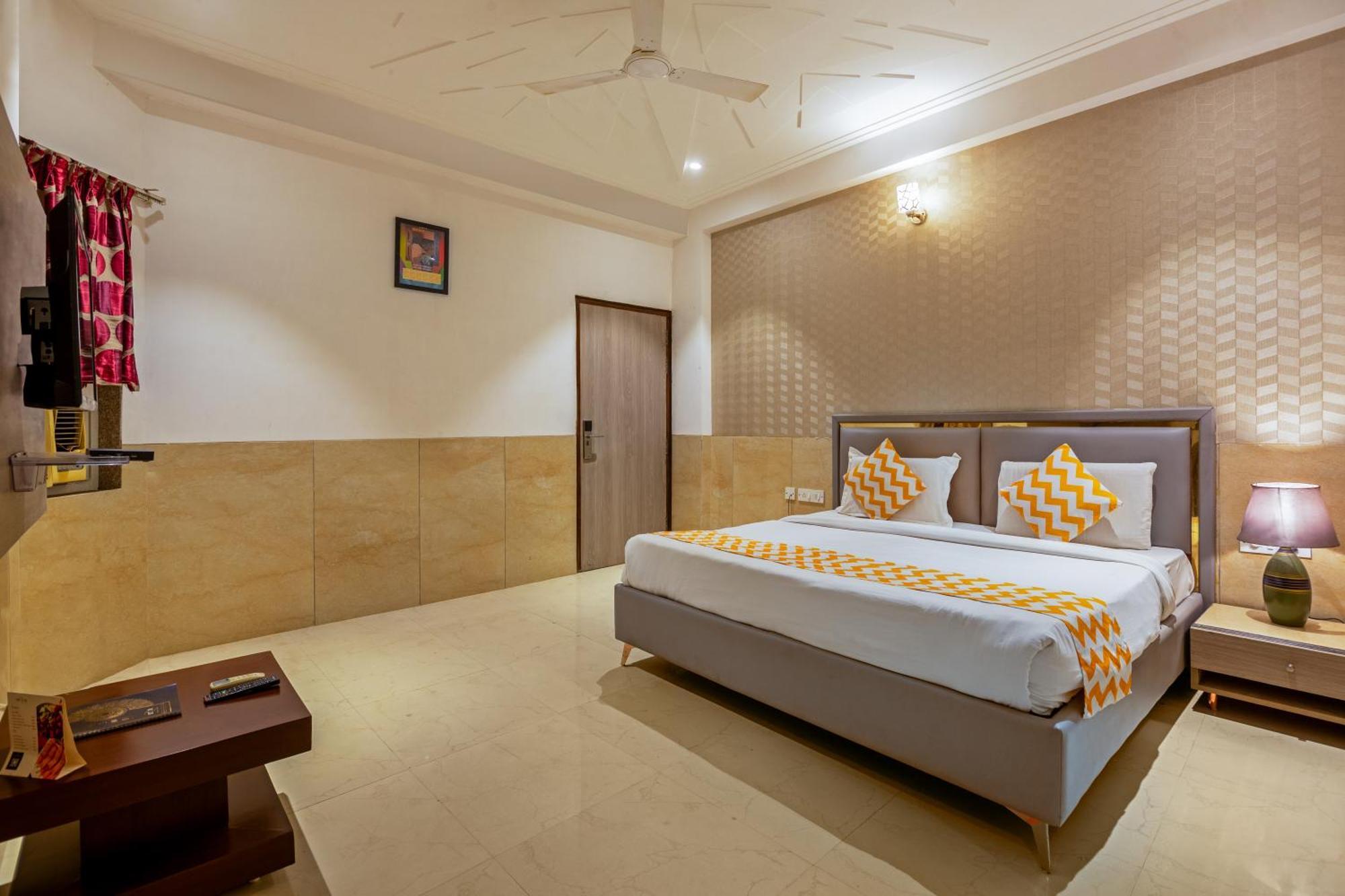 Hotel Delhi 37 By Star Group Near Delhi Airport Νέο Δελχί Εξωτερικό φωτογραφία