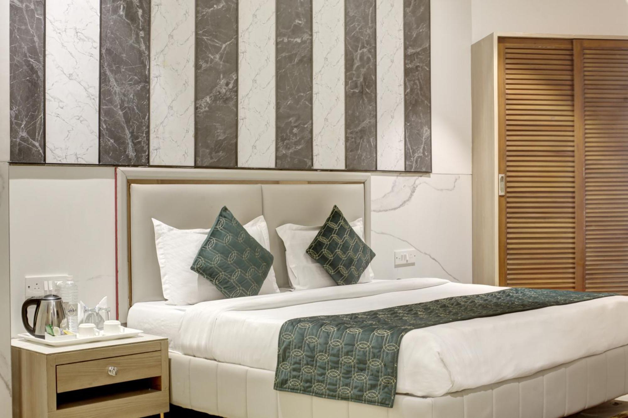 Hotel Delhi 37 By Star Group Near Delhi Airport Νέο Δελχί Εξωτερικό φωτογραφία